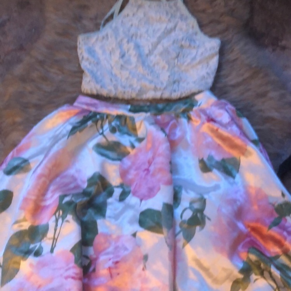 speechless two piece Spring dress sizing 3